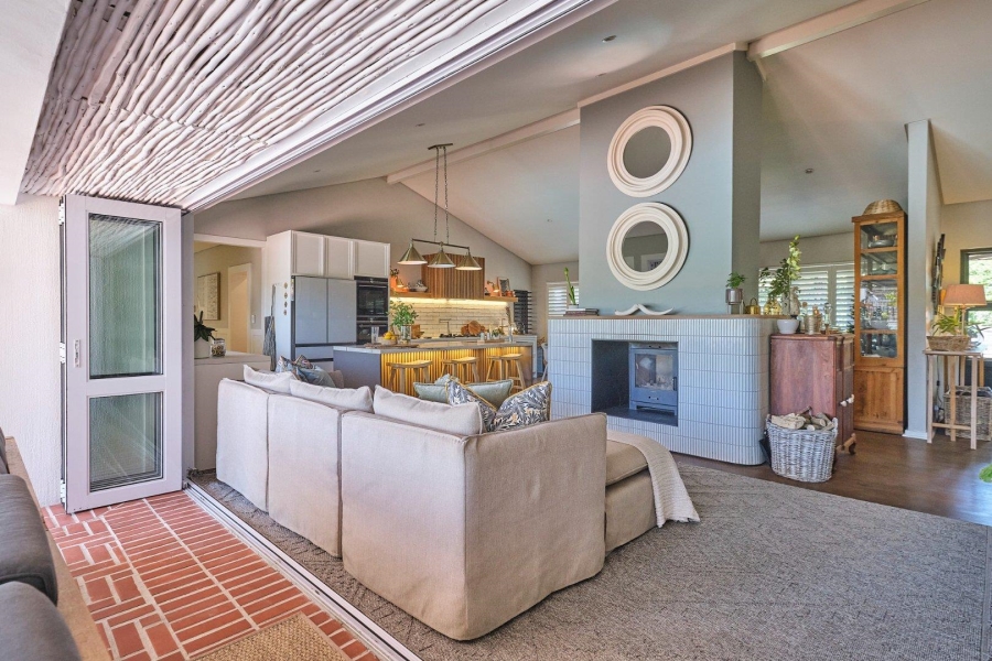 5 Bedroom Property for Sale in Flamingo Vlei Western Cape